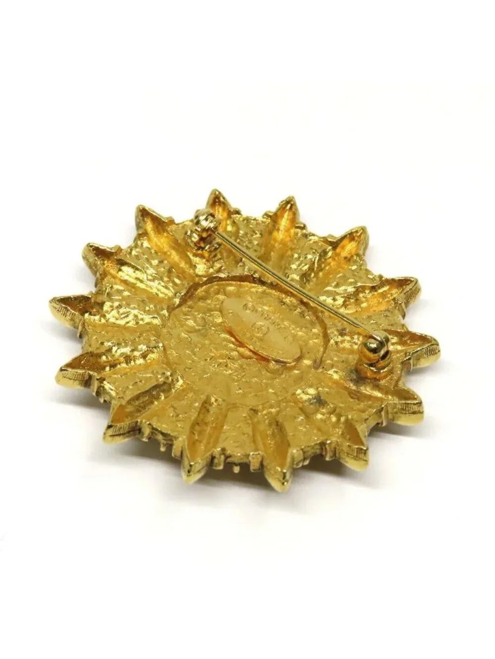 Chanel CC Logo Brooch Vintage Gold